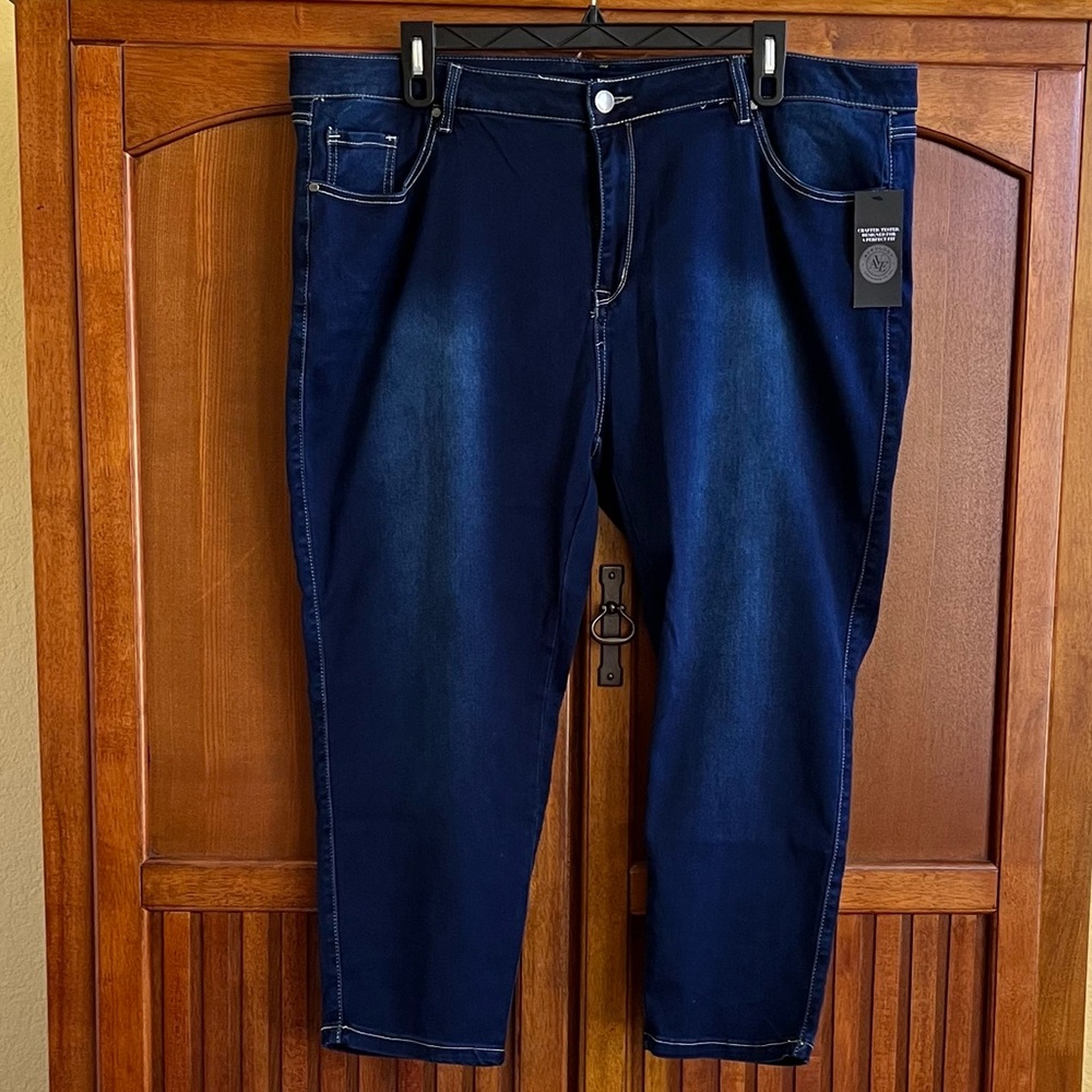 NWT Avenue Dark Wash Petite Skinny Jeans